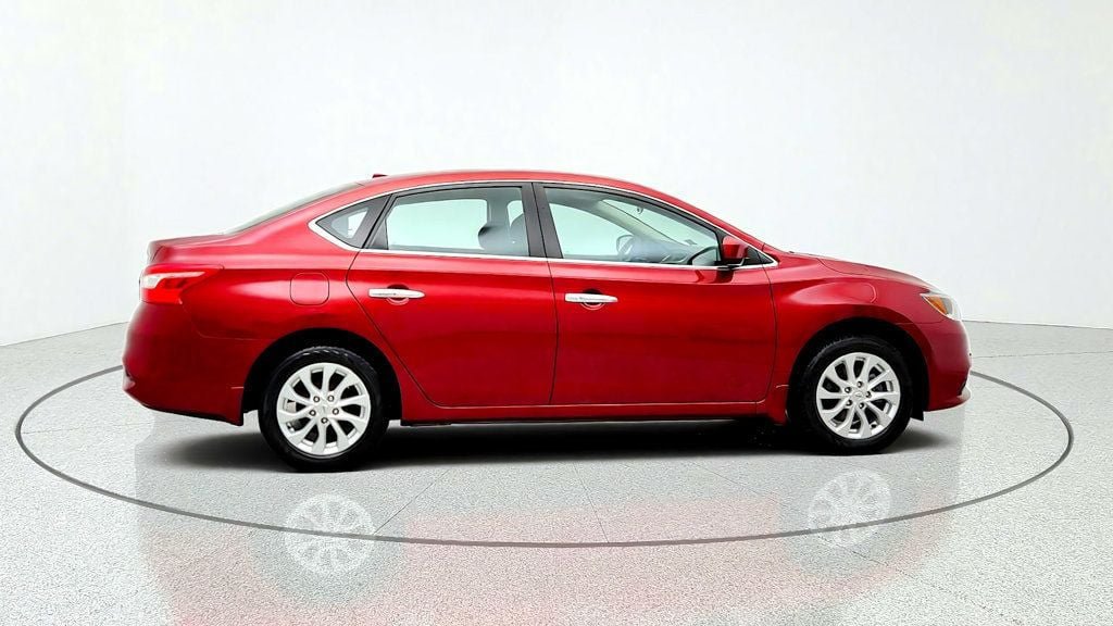 Used 2019 Nissan Sentra SV FWD image 4