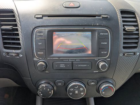 Used 2014 Kia Forte EX image 23