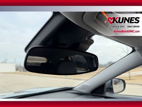 Used 2025 Chevrolet Trax LT image 23