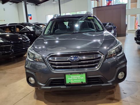 Used 2019 Subaru Outback 2.5i Premium AWD/4WD image 2
