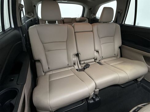 Used 2016 Honda Pilot Touring image 42