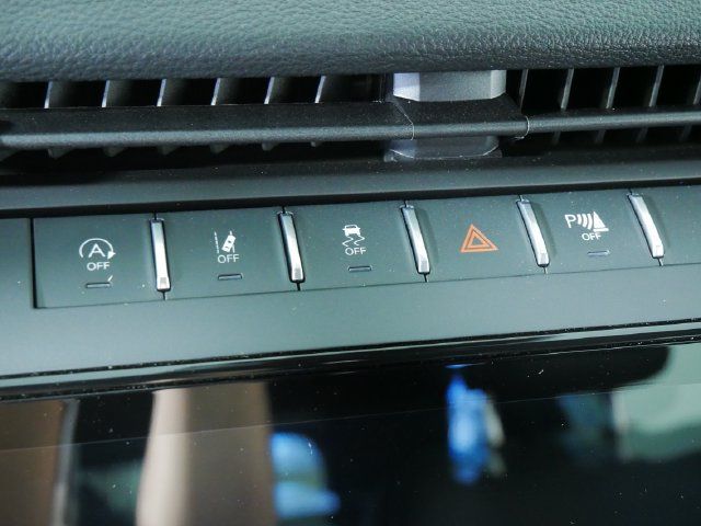 Used 2026 Jeep Grand Cherokee Limited AWD/4WD image 28