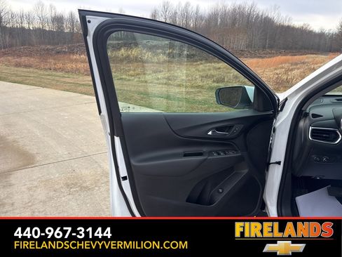 Used 2023 Chevrolet Equinox LT image 13