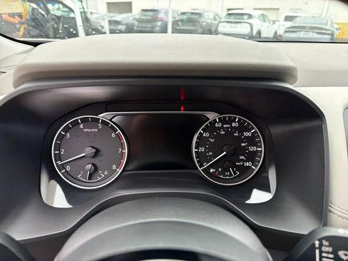 Used 2023 Nissan Rogue SV image 23