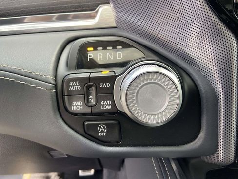 Used 2023 RAM 1500 Limited AWD/4WD image 32