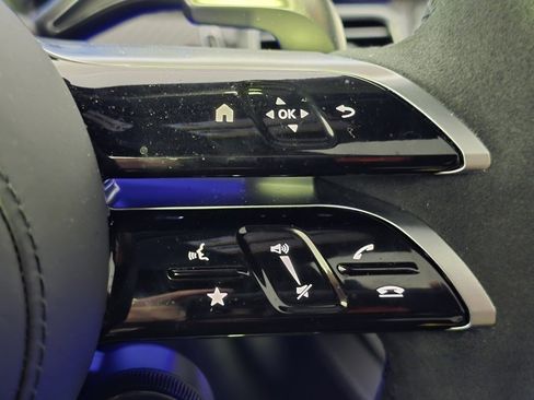 Used 2025 Mercedes-Benz GLS 63 AMG 4MATIC image 26