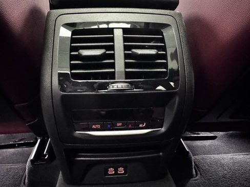 Used 2023 BMW X3 xDrive30i w/ Premium Package image 28