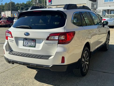 Used 2015 Subaru Outback 2.5i Limited image 6