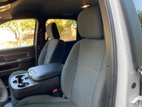Used 2025 RAM 2500 Big Horn AWD/4WD image 26