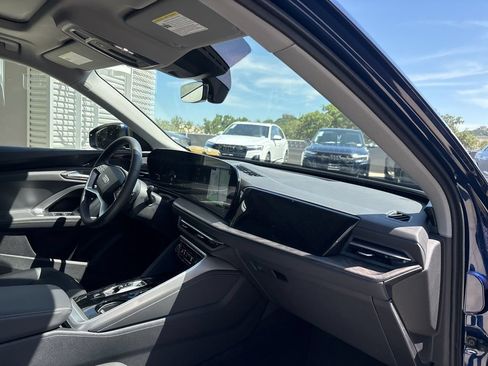 Certified 2025 Audi Q5 Premium w/ Convenience Package AWD/4WD image 15