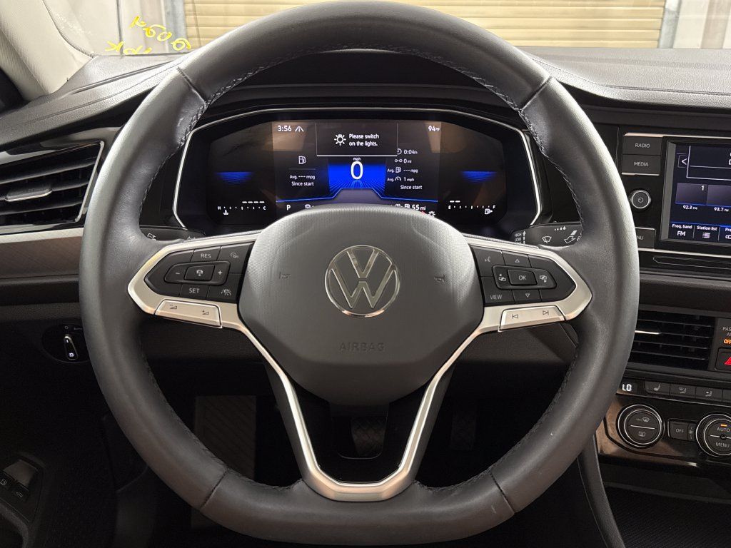 Used 2024 Volkswagen Jetta SE w/ Panoramic Sunroof Package FWD image 14
