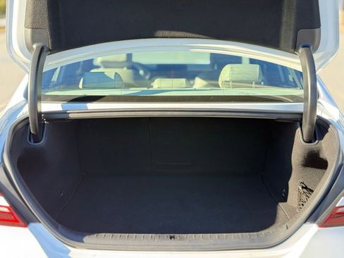 Used 2022 Genesis G70 2.0T image 49