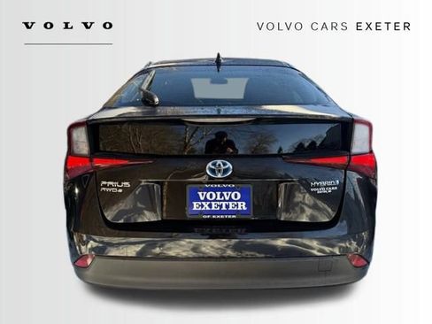 Used 2022 Toyota Prius LE image 3