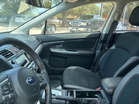 Used 2017 Subaru Crosstrek 2.0i Premium w/ Popular Package #2 image 5
