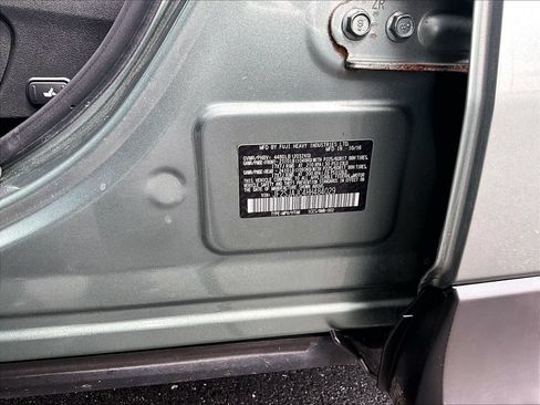 Used 2017 Subaru Forester 2.5i Limited w/ Popular Package #1 AWD/4WD image 31
