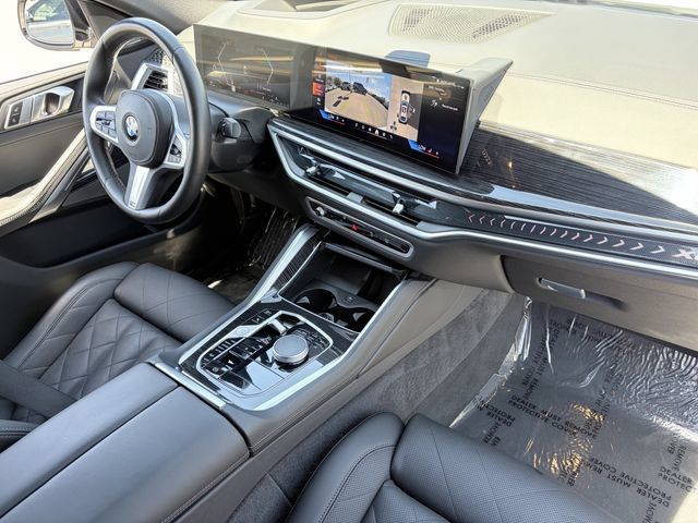 Used 2026 BMW X6 xDrive40i AWD/4WD image 13