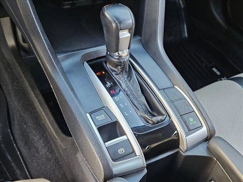 Used 2017 Honda Civic Touring image 11