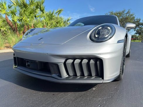Used 2025 Porsche 911 Carrera 4 GTS AWD/4WD image 10