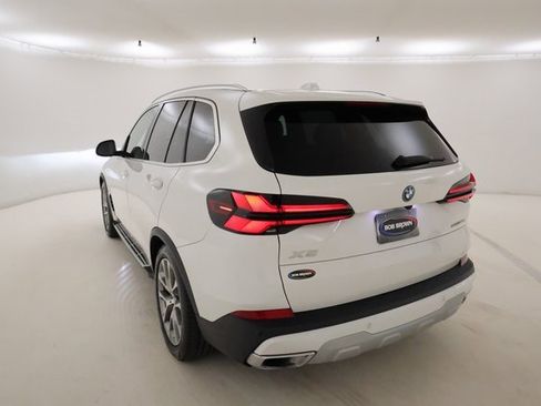 Used 2024 BMW X5 xDrive50e image 23