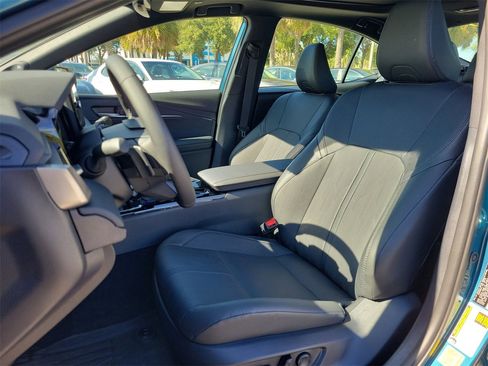 Used 2025 Toyota Camry XSE image 17