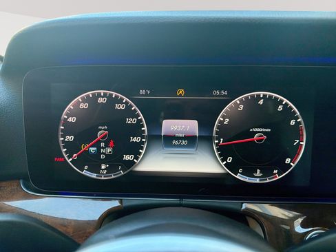 Used 2020 Mercedes-Benz E 350 Sedan w/ Premium Package image 10