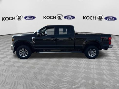Used 2018 Ford F250 XLT w/ XLT Premium Package AWD/4WD image 4