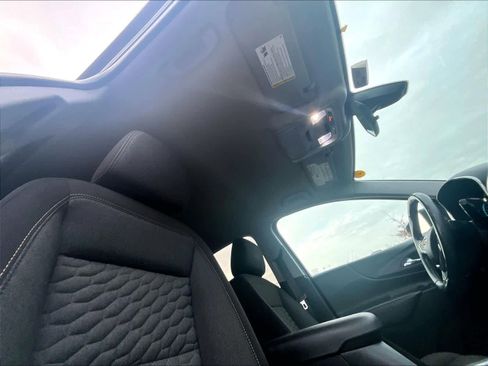 Used 2019 Chevrolet Equinox LT image 22