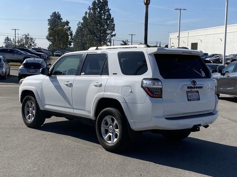 Used 2023 Toyota 4Runner SR5 Premium w/ Moonroof Package image 4