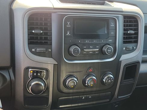 Used 2020 RAM 1500 Tradesman w/ Chrome Plus Package RWD image 15