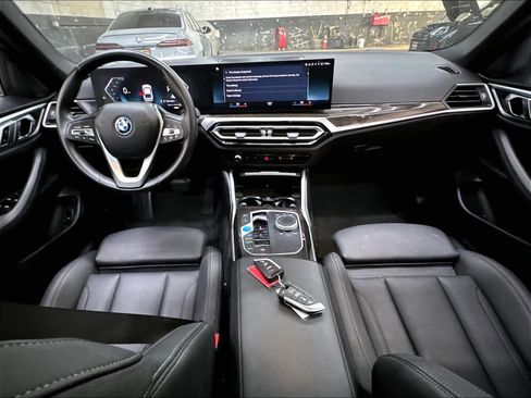 Used 2023 BMW i4 eDrive40 RWD image 17