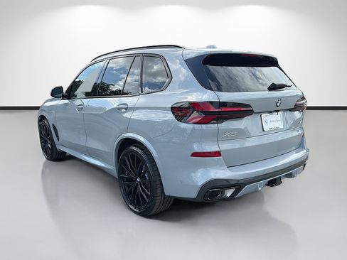New 2026 BMW X5 xDrive40i w/ M Sport Package AWD/4WD image 5