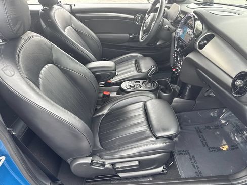 Used 2022 MINI Cooper S w/ Driver Assistance Package FWD image 13