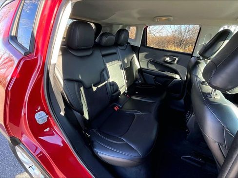 Used 2018 Jeep Compass Latitude w/ Popular Equipment Group image 36