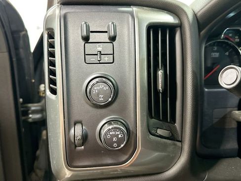 Used 2018 Chevrolet Silverado 1500 LT w/ True North Edition AWD/4WD image 12