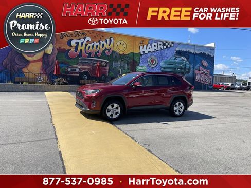 Used 2020 Toyota RAV4 XLE w/ Convenience Package AWD/4WD image 1