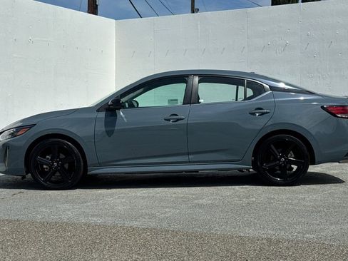 Used 2024 Nissan Sentra SR FWD image 6