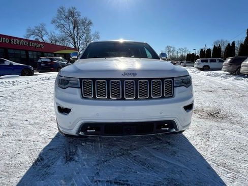 Used 2018 Jeep Grand Cherokee Overland image 9