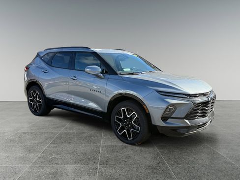 New 2025 Chevrolet Blazer RS w/ Driver Confidence II Package image 7