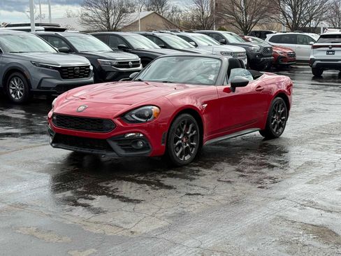 Used 2018 FIAT 124 Spider Abarth w/ Visibility Group image 1