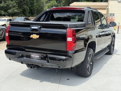 Used 2012 Chevrolet Avalanche LT w/ All-Star Edition RWD image 8