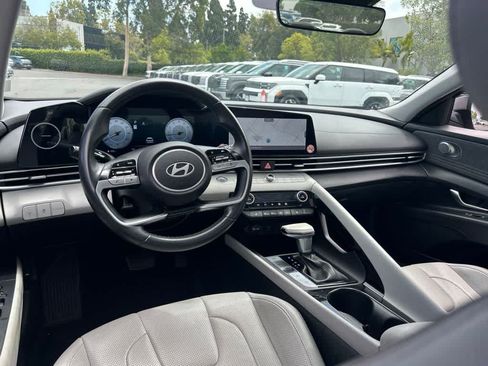 Used 2024 Hyundai Elantra Limited FWD image 6