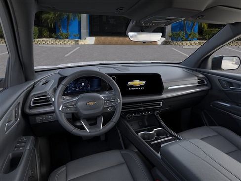 New 2026 Chevrolet Traverse LT image 16