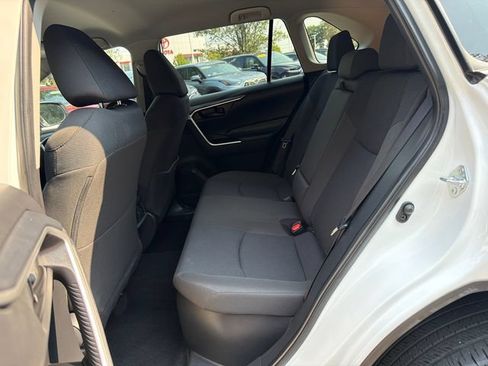 Certified 2025 Toyota RAV4 LE AWD/4WD image 19