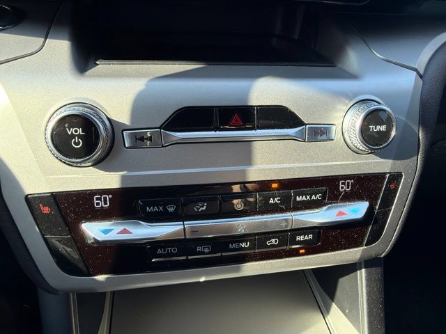 Used 2021 Ford Explorer XLT RWD image 10