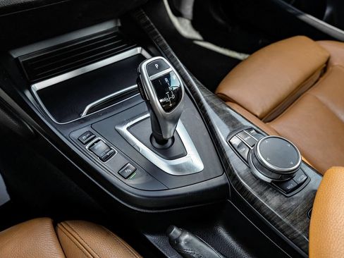 Used 2019 BMW M240i Convertible RWD image 17