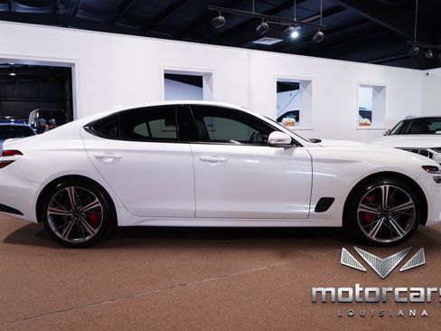 Used 2024 Genesis G70 2.5T w/ Sport Prestige Package AWD/4WD image 5