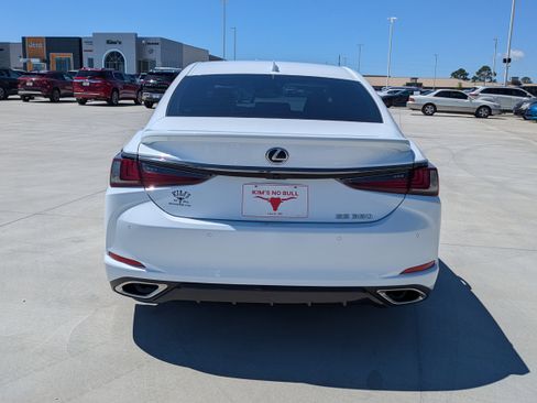 Used 2022 Lexus ES 350 F Sport FWD image 4