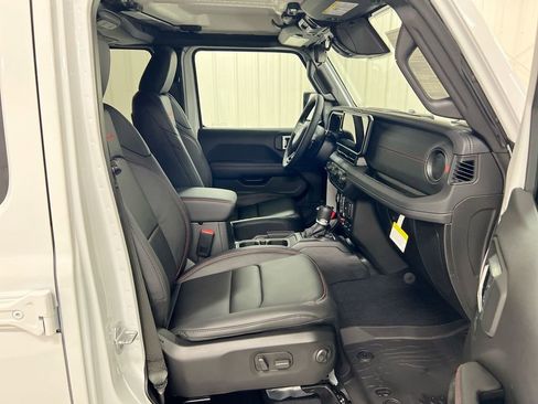 New 2026 Jeep Wrangler Unlimited Rubicon image 21