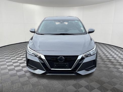 Used 2020 Nissan Sentra SV image 2