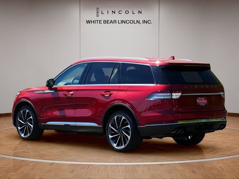 Used 2020 Lincoln Aviator Reserve w/ Equipment Group 202A AWD/4WD image 7